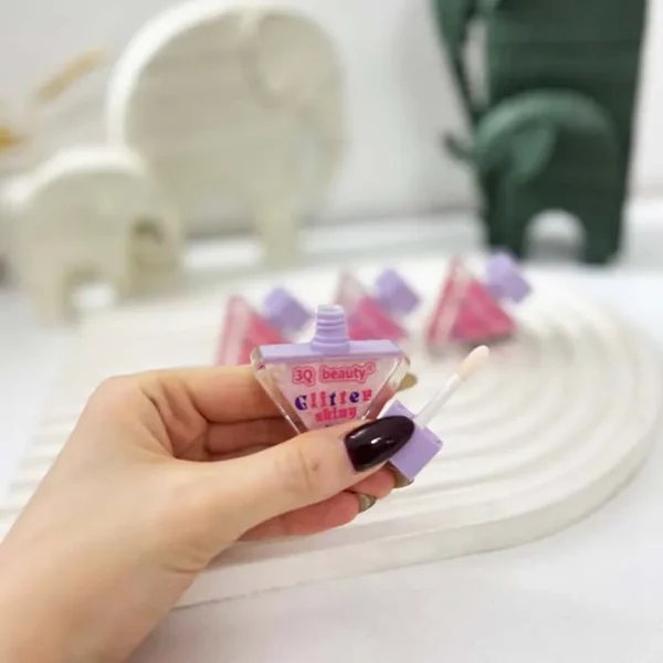 برق لب شاین مثلثی DQ Beauty